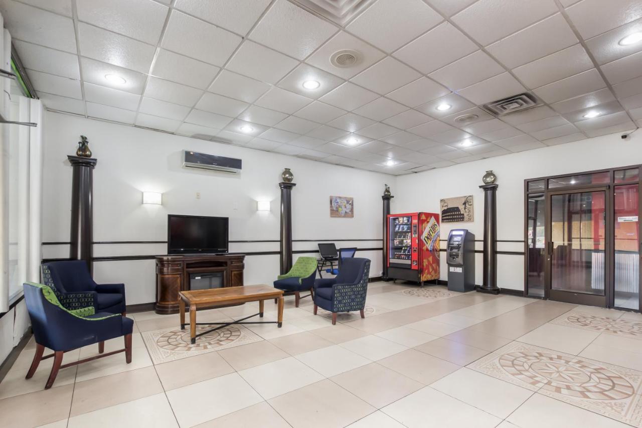 One Life Studios Evansville Extérieur photo
